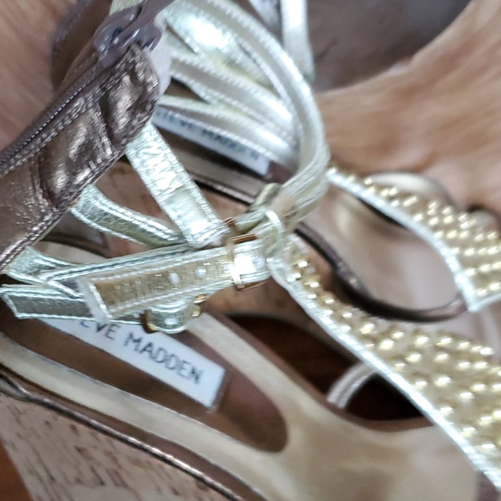 Steve Madden - Picture 3 of 4